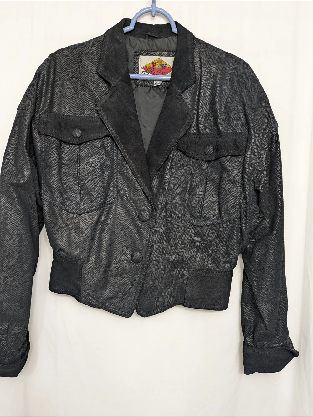 Vintage Black Leather Cropped Jacket Womenβs L Fitted Waist Textured Button Fron - Picture 2 of 10